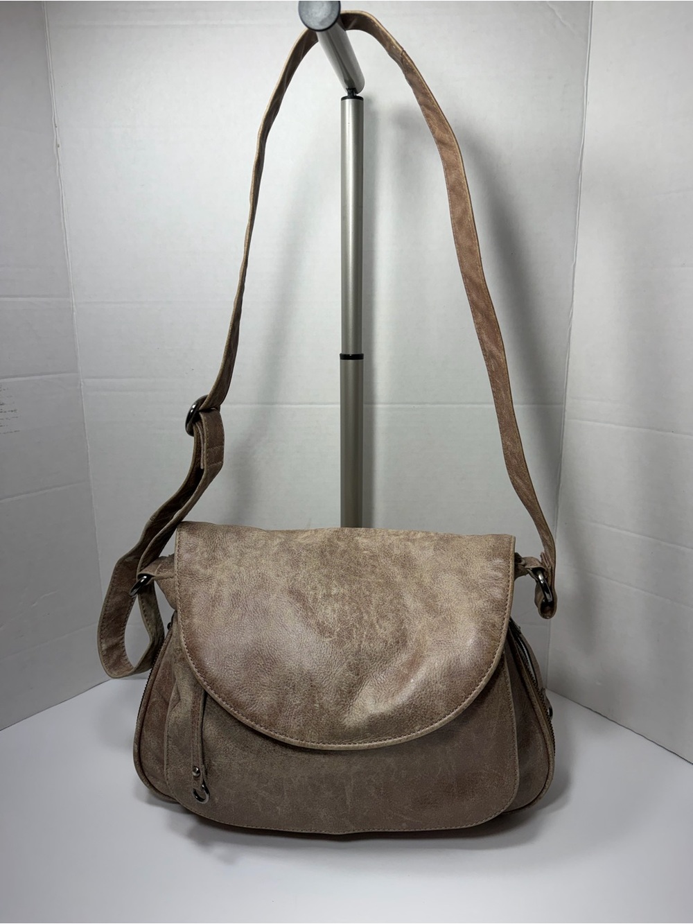 LATICO USA Women’s Taupe Crossbody Shoulder Bag - Classic Casual Style